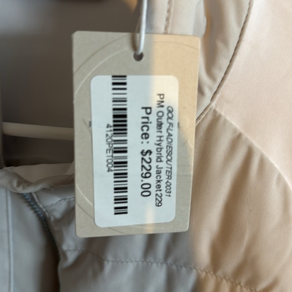 Brand New. Peter Millar Ladies Jacket. Size XL with Medinah on sleeve. - Picture 3 of 10